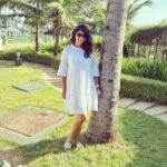 Kaniha Instagram - Something about the white outfits!! They make us look effortlessly simple and classy 🤍🤍 For the love of white #whitedress #kaniha