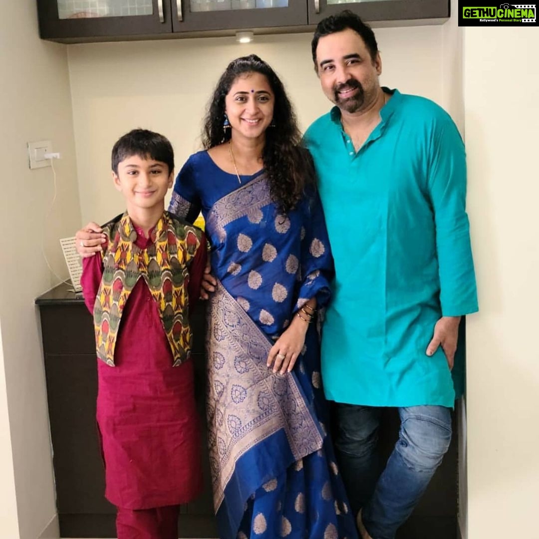 Kaniha Instagram - Wishing you all a Happy and a safe Diwali from ours to yours! May this day bring lots of happiness and prosperity to each one of you. 🪔🪔 #happydiwali2020 #kaniha Chennai, India