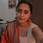 Kaniha Instagram - The many challenges o face to take 1 reeel hahaha That ushhhh sound n the background is the rain and that pounce from my lil mischievous Maggie was totally unexpected... #lifeisbeautiful #lifeisshortliveit #ethnic