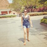 Kaniha Instagram - And Yes women have legs too.. And as you may see I have really long ones!! Thin legs,fat legs,macho legs,waxed legs,hairy legs,sexy legs ...These judgements go on and on.. Can we just let the woman decide how she wants to have it and not condemn her.. Can we just let the woman choose in peace what she wants to wear and not bulley her. Can we just stop judging a woman by what she wears.. Can we just let her BE.. 🙏🙏🙏 #womenhavelegs #legday #girlshavelegs