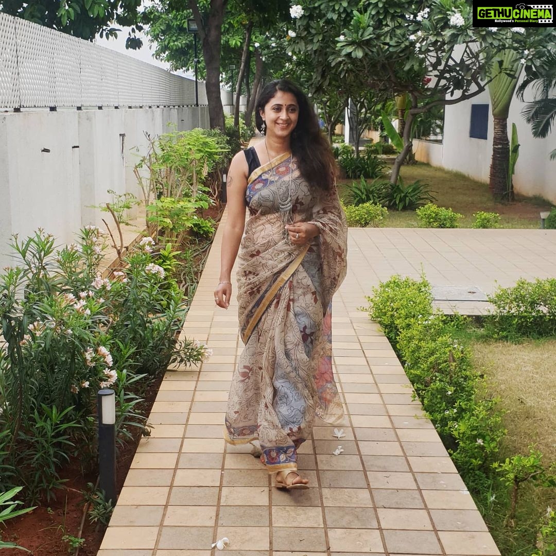 Kaniha Instagram - Wearing this absolutely soft,light piece of art from @inde_loom Pen Kalamkari is a native art form of AP existing from more than 400 years , which are painted by artisans with more than 20+ years experience using natural vegetable dyes. It takes 45 days to craft each saree . The fabric is Kota doria silk chequered , which weighs less than 250 grams in weight n breezy . ❤ #kalamkari #sareelover #sareenotsorry #saree #sareepact #sarilove #sarinotsorry #sareeinspiration #sareeaddict #Sari #kotadoria #kotadoriasilk #penkalamkari Chennai, India