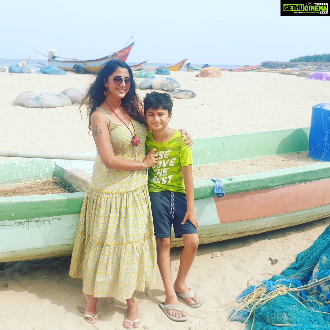 Kaniha Instagram - Life is like an ocean... High tides low tides No matter what We keep going!! ❤ #kaniha