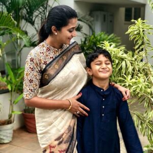 Kaniha Instagram - You'll give your time if something matters to you. You'll find excuses if it doesn't. Make sure you find time for the things and people that matter. Remember, Time doesn't wait! ❤ #motherson #kaniha