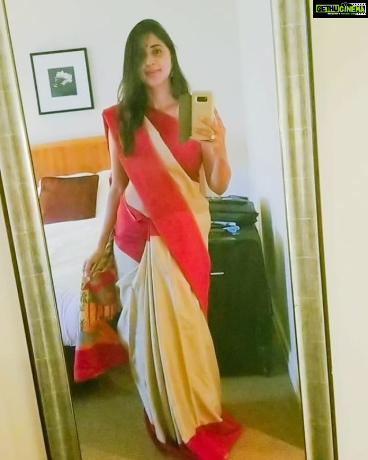 Kaniha Instagram - Love the person you see in your mirror. That person has endured a lot And still going strong. That person hasn't given up on you Why should you give up?? He/she deserves love from you. #loveyourself #kaniha #loveyourflaws