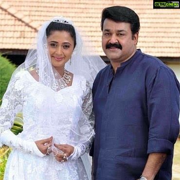 Kaniha Instagram - Happy Birthday dear Laletta🤗🤗🤗 Wishing you happiness,good health and love in abundance. These were some fond memories that I shared. ❤ @mohanlal #mohanlal @mohanlal.media #kaniha
