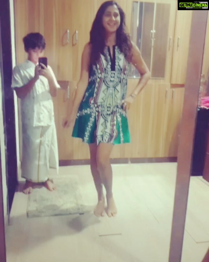 Kaniha Instagram - Tried some tiktok switch fun with my one and only 😝 Ahhh how much I'd love to switch places with him.. ❤ Life is kinda unpredictable so just haffun when you can. PS: hoorayyyy I fit into his shirt🤣 #momandson #kaniha #switch #tiktokindia Home Sweet Home