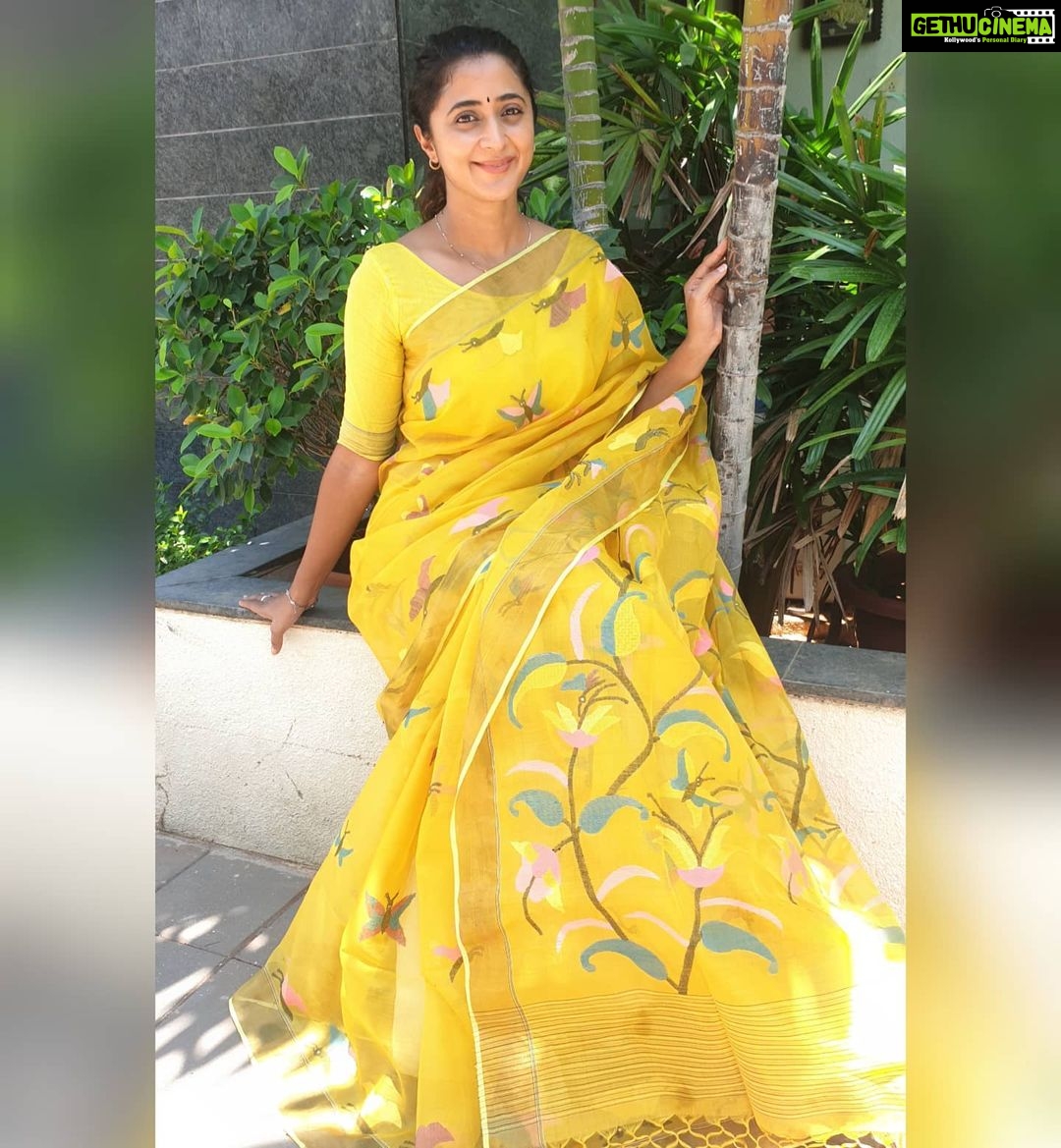 Kaniha Instagram - I just felt like feeling alive.This lockdown kinda dampened my spirits coz Im tired and bored of seeing myself in PJs day in and day out. so I pulled out this gorgeous @inde_loom saree and draped it. The color instantly brightened my spirits. ❤ I always love and support handloom. This is a Jamdani Saree-Handwoven takes 2 months in making each single pieces, motifs of flowers and butterflies by @inde_loom #handloomlove #Handloom #Sareelover #sareesofinstagram #jamdani #kaniha #yellowlove #Sixyardsofelegance #sareepact