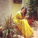 Kaniha Instagram - Everything is gonna be alright soon.. Just hang in there!! ❤ Saree from @inde_loom #kaniha #staypositive