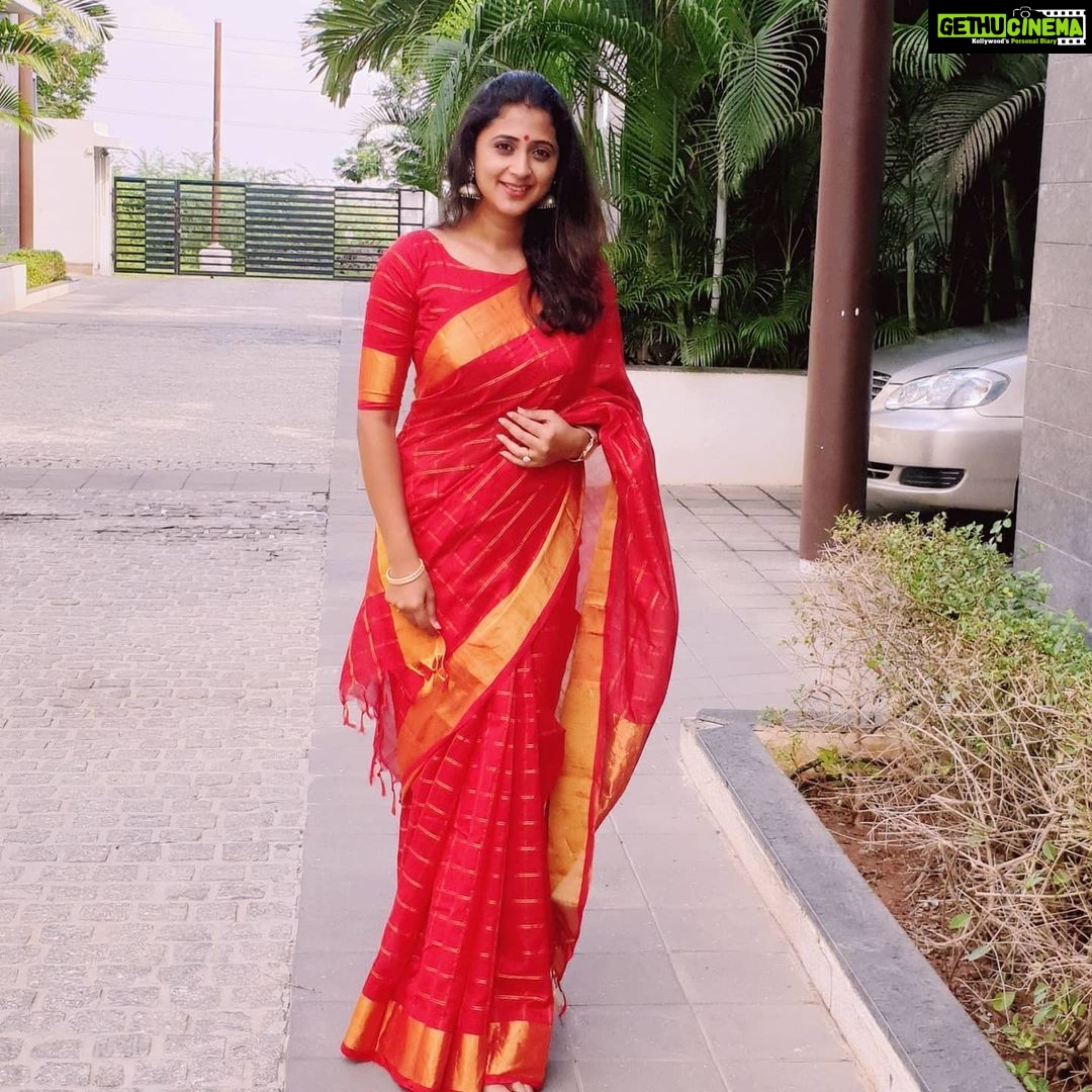 Kaniha Instagram - "I am responsible for what I say I am not responsible for what you understand." #kaniha #Sareelover #sareesofinstagram #Sixyardsofelegance @merakibysindhu