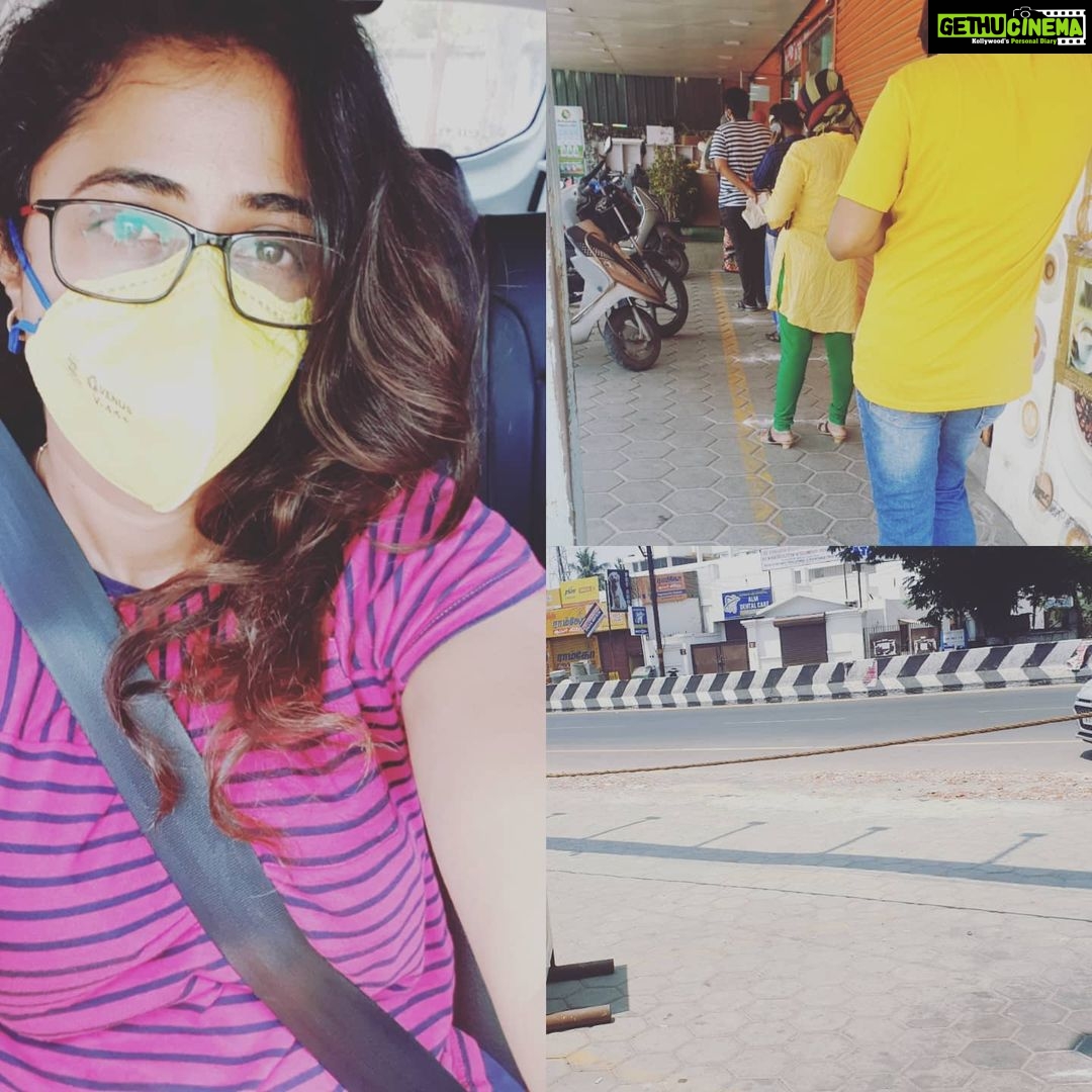 Kaniha Instagram - Was indoors the past 10 days and when I stepped out to buy essentials for the 1st time today reality hit me. It was a stomach churning feeling to digest the reality that has hit all of us worldwide. I dont know why but I cried as I drove past the deserted road. We have adapted to the situation including so many tiny kids who are clueless as to why they cannot play outdoors and elders who were so used to their few hours of life outdoors.Our mechanical lives have all come to a standstill. Many of us have no income at the moment and managing with whatever we have saved..we don't know for how long this is going to continue. All that we are left with is hope. #gocorona #stayhopeful ❤
