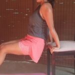 Kaniha Instagram - Basic simple workouts that can be done at home with a chair. y'all can do more reps start with a warm up and dont forget to stretch at the end. I'll keep 'em coming.. #stayhome ome #stayfit #workoutfromhome