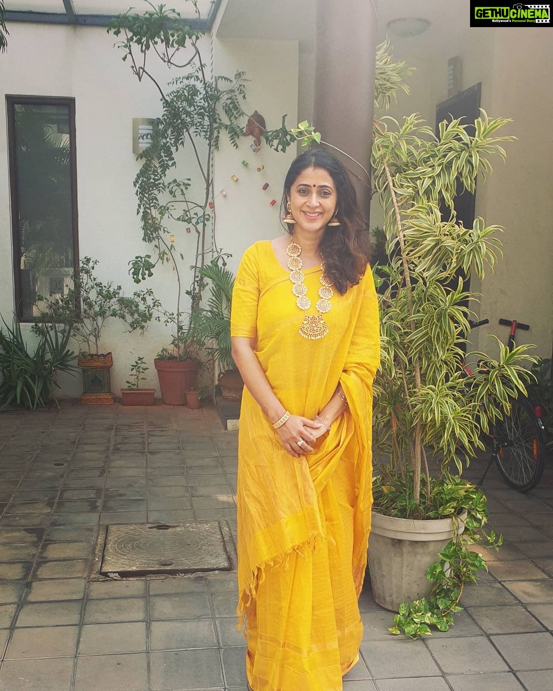 Kaniha Instagram - Never take this life for granted. Start and end your day with gratitude towards this Universe. ❤ #kaniha Chennai, India