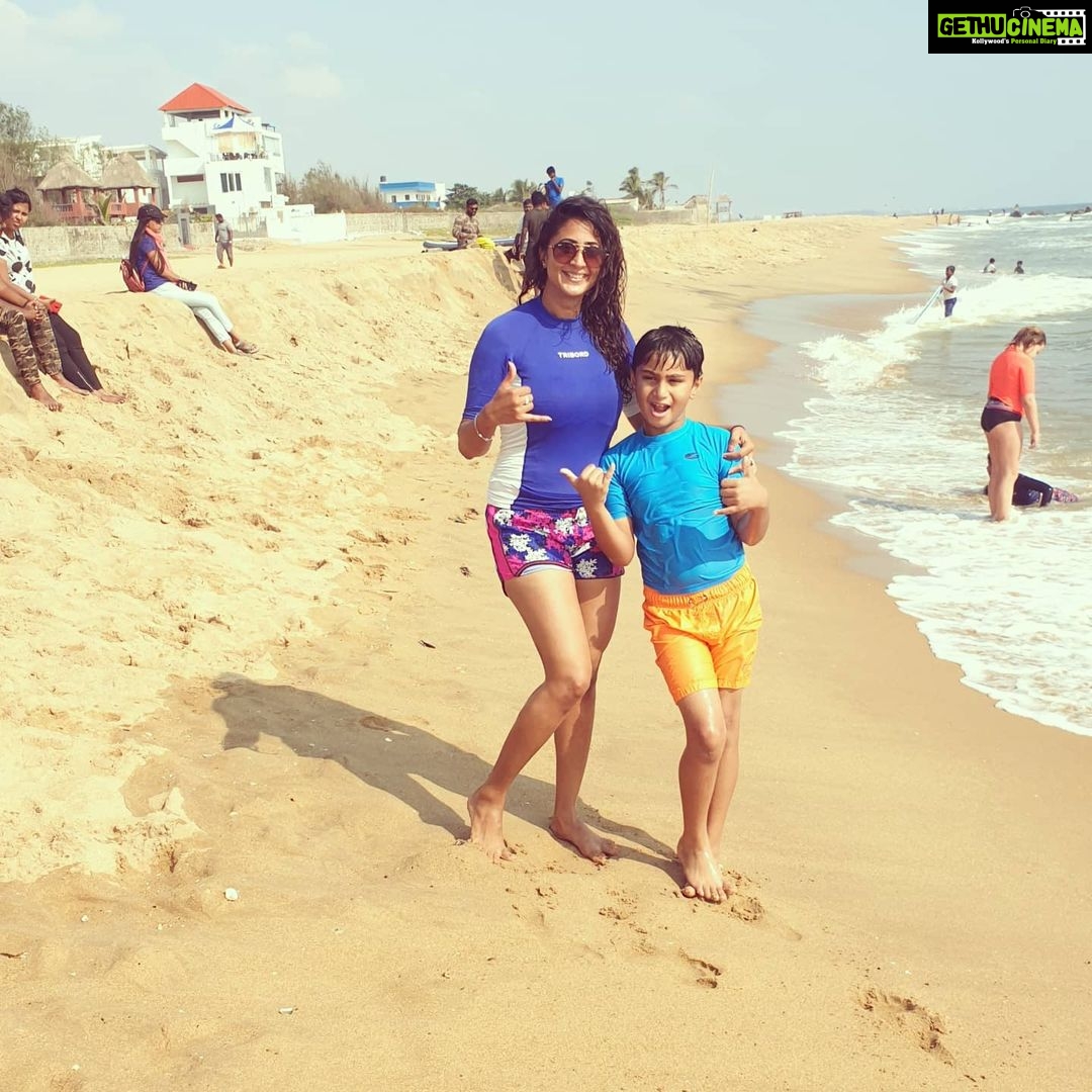 Kaniha Instagram - Sunday morning fun with my love ❤ Falling into the lap of the ocean .. Chasing the wavesand trying to ride 'em.. @surfturf.covelongpoint Well be back soon Surfing Covelong Point