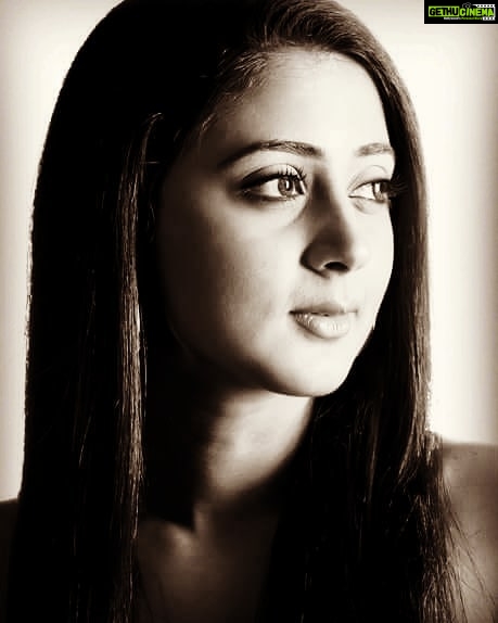 Kaniha Instagram - Fall in love with the person you see in the mirror.That person has gone through a lot of ups and downs and is still standing brave. Now, that love will nurture your soul ❤ That love will never let you down❤ That love will bring out the best in you❤ It's called Self Love 💕 #selflove #kaniha #happinessiskey #positivethinking @karthiksrinivasan007 my fav pic🤗🤗