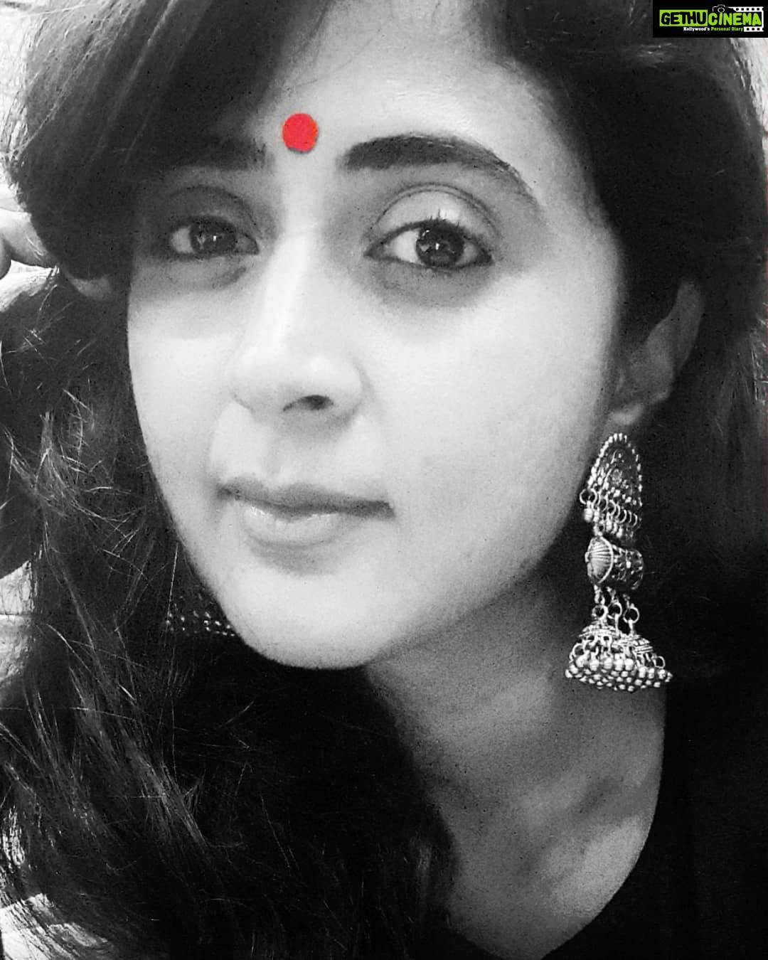 Kaniha Instagram - A bad end to something could be a perfect beginning to something else.. You just got to be positive❤ #kaniha #positivethinking Chennai, India