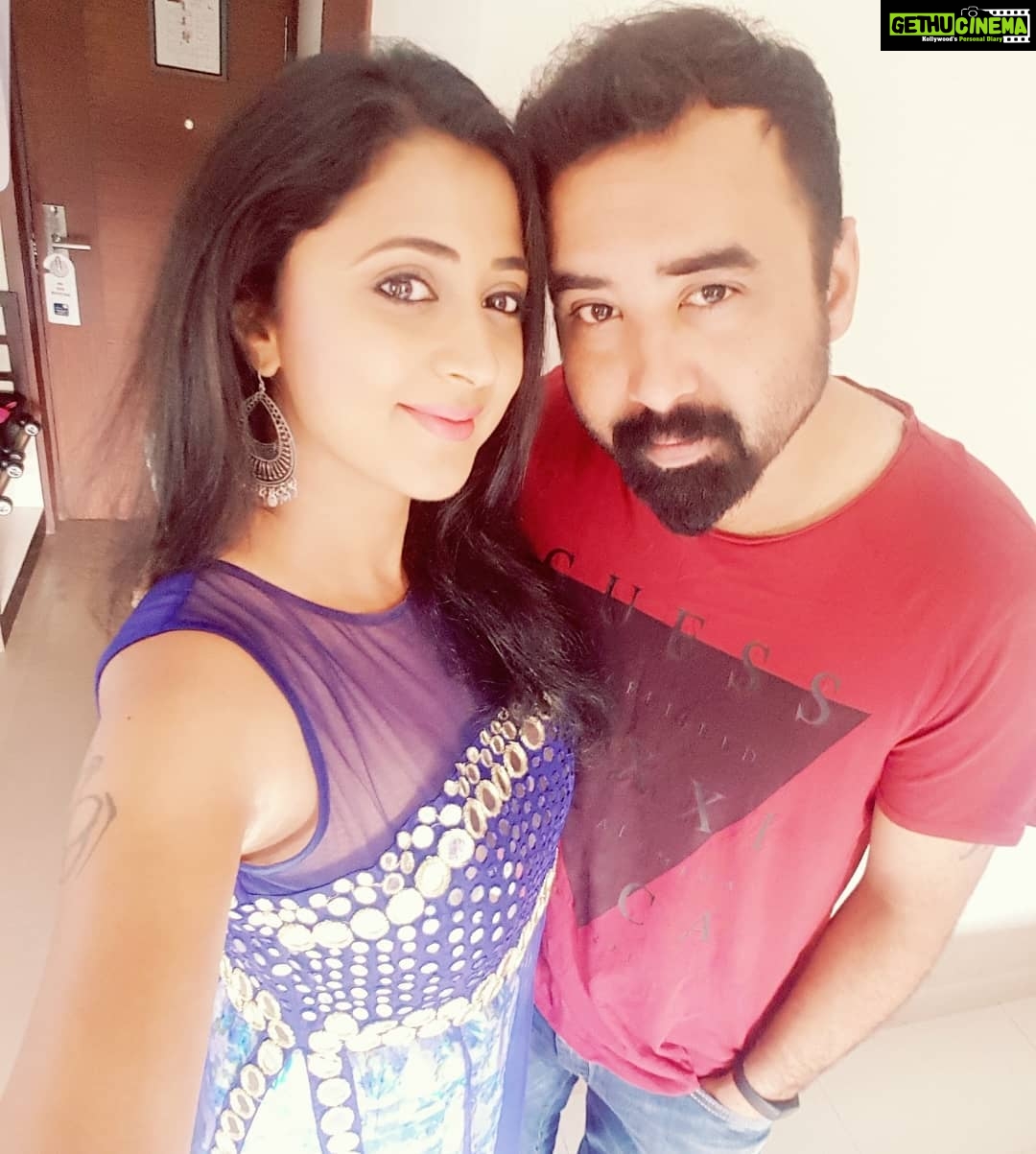 Kaniha Instagram - Been a while I posted us.. Dont think I need an ocassion to.. Me&Him ❤