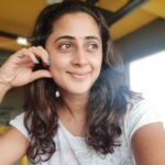 Kaniha Instagram – Sometimes the smallest and simplest things in life give us immense joy..
It is of  these smallest  joys  and lil pleasures our happiest days are made.. I’m feeling happy today..🤗🤗
Sprinkling some happiness dust💕 
#kaniha #positivevibes Tuscana Pizzeria