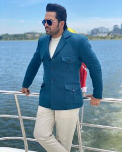 Karthi Instagram - #Viruman promotions Malaysia :)
