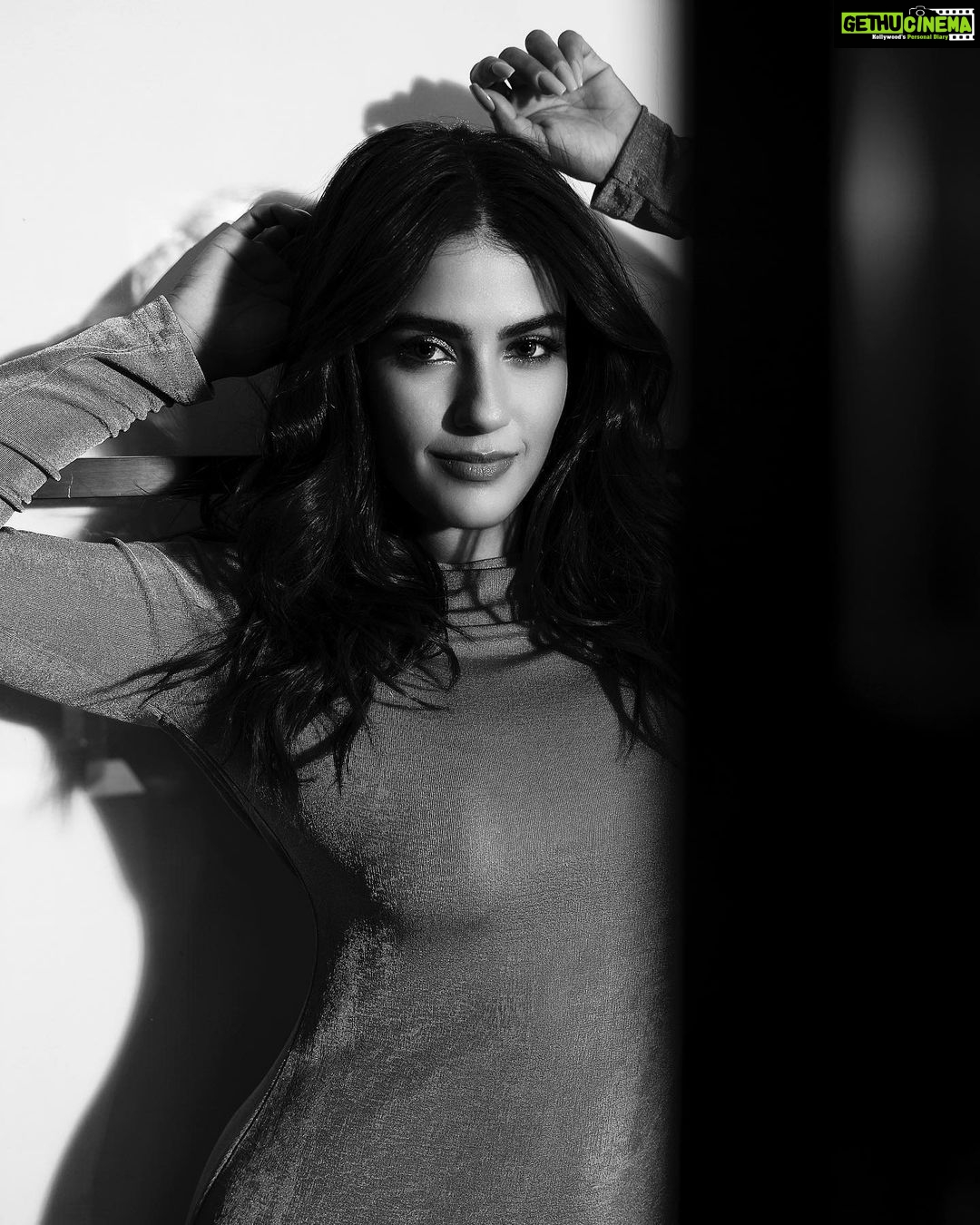 Kavya Thapar Instagram - The eyes shout what the lips fear to say 🖤☘️ . . . . . . . . . . . . #actress #model #fashion #photography #cute #happy #photoshoot #instadaily #funny #fashionmodel #instagood #instadaily #instablackandwhite #instagram #trend #lifestyle #insta #music #bollywood #modellife #movies #kavyathapar #kavyathapar20 #pictureoftheday #blackandwhite #color #happiness #nofear #eyes #lips Mumbai, Maharashtra