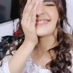 Kavya Thapar Instagram - Swear I didn’t make this video on this song but the sync thooooooooooooo 🥰❤️ #killah #kinachir #reelsinstagram #reels #réel #reelitfeelit #reelsvideo #reel #reelsinsta #reelsindia Mumbai, Maharashtra