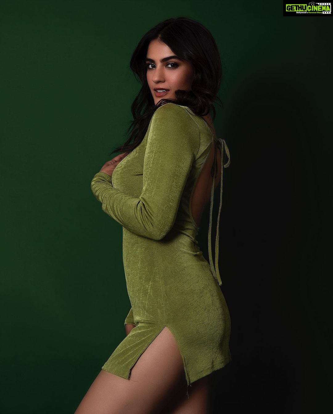 Kavya Thapar Instagram - The last but not the least … best but better to come ⚜️ . . . . . . . . . . . . . . . . . . . . . . . . . . . . #actress #model #fashion #photography #cute #happy #photoshoot #instadaily #funny #fashionmodel #instagood #instadaily #instablackandwhite #instagram #trend #lifestyle #insta #music #bollywood #modellife #movies #kavyathapar #kavyathapar20 #pictureoftheday #blackandwhite #color #happiness #eyes #lips #smile #loveyourself Mumbai, Maharashtra
