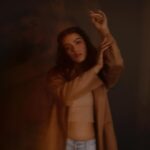 Kavya Thapar Instagram - 4 AM Vibe 🖤🐆 Clicked by @studiodenz HMU by @sakbagasramua Styled by @kaurseerat @runwaylifestyl @runwaylifestylstudio @varunkatoch06 💕 Mumbai, Maharashtra