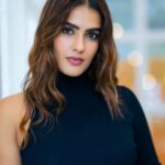 Kavya Thapar Instagram - How necessary are captions? 🧐