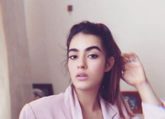 Kavya Thapar Instagram - Looking at you looking at me, Thinking about us, Thinking about me 🌸 #ilovepink #thinkpink #blushpink 🎀 Shot by my fav @jayeshsachdev 💕 India