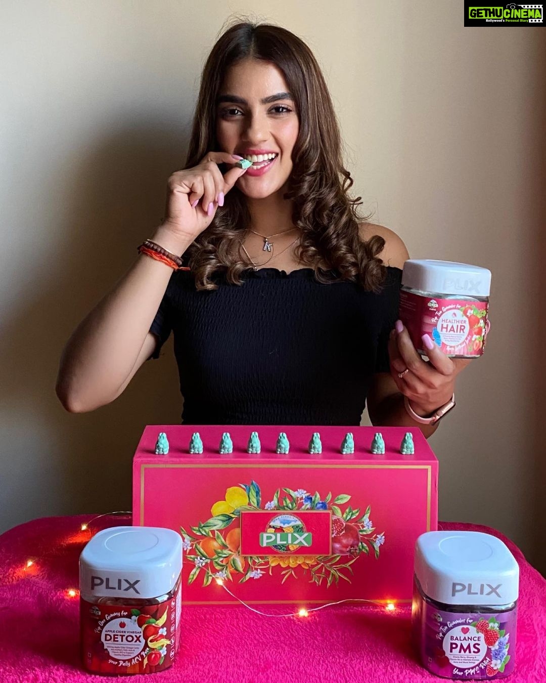 Kavya Thapar Instagram - My warriors are ready! Are yours ? Get your @olenaworld @myplixlife vitamin warriors to fight against unhealthy hair, pms and intoxication’s ! Use KAVYA10 to get an additional 10% discount on the products 🌺🌝 India