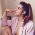 Kavya Thapar Instagram - Looking at you looking at me, Thinking about us, Thinking about me 🌸 #ilovepink #thinkpink #blushpink 🎀 Shot by my fav @jayeshsachdev 💕 India