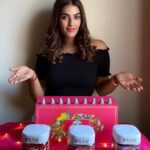 Kavya Thapar Instagram - My warriors are ready! Are yours ? Get your @olenaworld @myplixlife vitamin warriors to fight against unhealthy hair, pms and intoxication’s ! Use KAVYA10 to get an additional 10% discount on the products 🌺🌝 India