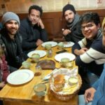 Kavya Thapar Instagram - So excited to share the glimpse from the song #ChetiAaja COMING SOON till then enjoy some #behindthescenes 😜🥳 #StayTuned #ZeeMusicOriginals @pritkamani @kavyathapar20 @amjadnadeemaamir @yogkoushal @renzufilms @danishrenzu @anuragbedii @kirthirai @zeemusiccompany ✨ Kashmir ,the real paradise on earth
