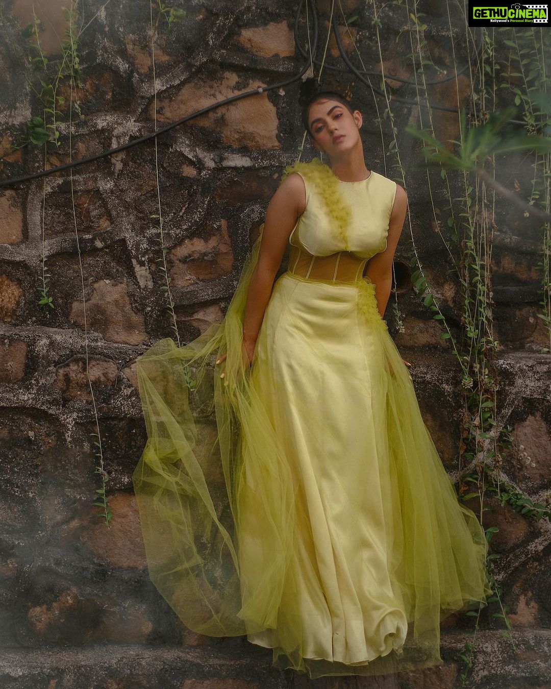 Kavya Thapar Instagram - β Lady X Baddie β πππΌπβοΈ HMUA | @@sukbagasramua Outfit by | @zeel_ritu_agarwal Designer | @zeel_agarwal Photography & Film | @studiodenz Production | @shootkidukaan Creative Director | @ankitamaheshwaridesigns . . . . . . . . . . . . . . . . . . . . . . . . . . . . . . #actress #model #fashion #photography #cute #happy #photoshoot #instadaily #funny #fashionmodel #instagood #instadaily #potrait #instagram #trend #lifestyle #insta #music #bollywood #picoftheday #movies #kavyathapar #kavyathapar20 #look #lookbook #style #smile #loveyourself #ootd #whatimwearing #ootdindia Mumbai, Maharashtra