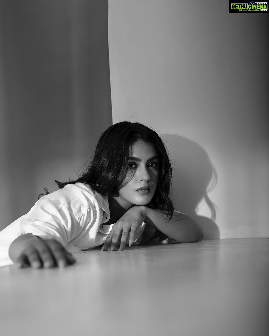 Kavya Thapar Instagram - 🎬 . . . . . . . . . . . . . . . . . . . . . . . . . . . . . . . . . . #kavyathapar #kavyathapar20 #portrait #photo #photoshoot #photography #model #actor #actress #bollywood #tollywood #kollywood #trending #trend #ootd #ootdindia #whatiwore #style #fashion #beauty #beautiful #cute #hot #sexywomen #love #happiness #bliss #blackandwhite #color #picoftheday