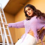 Kavya Thapar Instagram - On my way to the 🔝 #justhangingout #empoweringwomen #empoweringyou . . . . . . . . . . . . . . . . . . . . . . . . . . . . . . . . . . . . #kavyathapar #kavyathapar20 #portrait #photo #photoshoot #photography #model #actor #actress #bollywood #tollywood #kollywood #trending #trend #ootd #ootdindia #whatiwore #style #fashion #beauty #beautiful #cute #hot #sexywomen #love #picoftheday Mumbai, Maharashtra