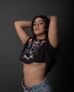 Kavya Thapar Instagram - My temper is shorter than this T-shirt 💣💥 . . . . . . . . . . . . . . . . . . . . . . . . . . . . . . #actress #model #fashion #photography #cute #happy #portrait #photoshoot #instadaily #funny #fashionmodel #instagood #instadaily #instablackandwhite #instagram #trend #lifestyle #insta #music #bollywood #modellife #movies #kavyathapar #kavyathapar20 #pictureoftheday #blackandwhite #color #actor #actress #shorttemper Mumbai, Maharashtra