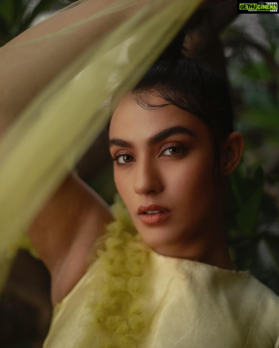 Kavya Thapar Instagram - “ EVE “ HMUA | @@sukbagasramua Outfit by | @zeel_ritu_agarwal Designer | @zeel_agarwal Photography & Film | @studiodenz Production | @shootkidukaan Creative Director | @ankitamaheshwaridesigns . . . . . . . . . . . . . . . . . . . . . . . . . . . . . #actress #model #fashion #portrait #photography #cute #happy #photoshoot #instadaily #funny #fashionmodel #instagood #instadaily #potrait #instagram #trend #lifestyle #insta #music #bollywood #picoftheday #movies #kavyathapar #kavyathapar20 #look #lookbook #style #smile #loveyourself #ootd #ootdindia Mumbai, Maharashtra