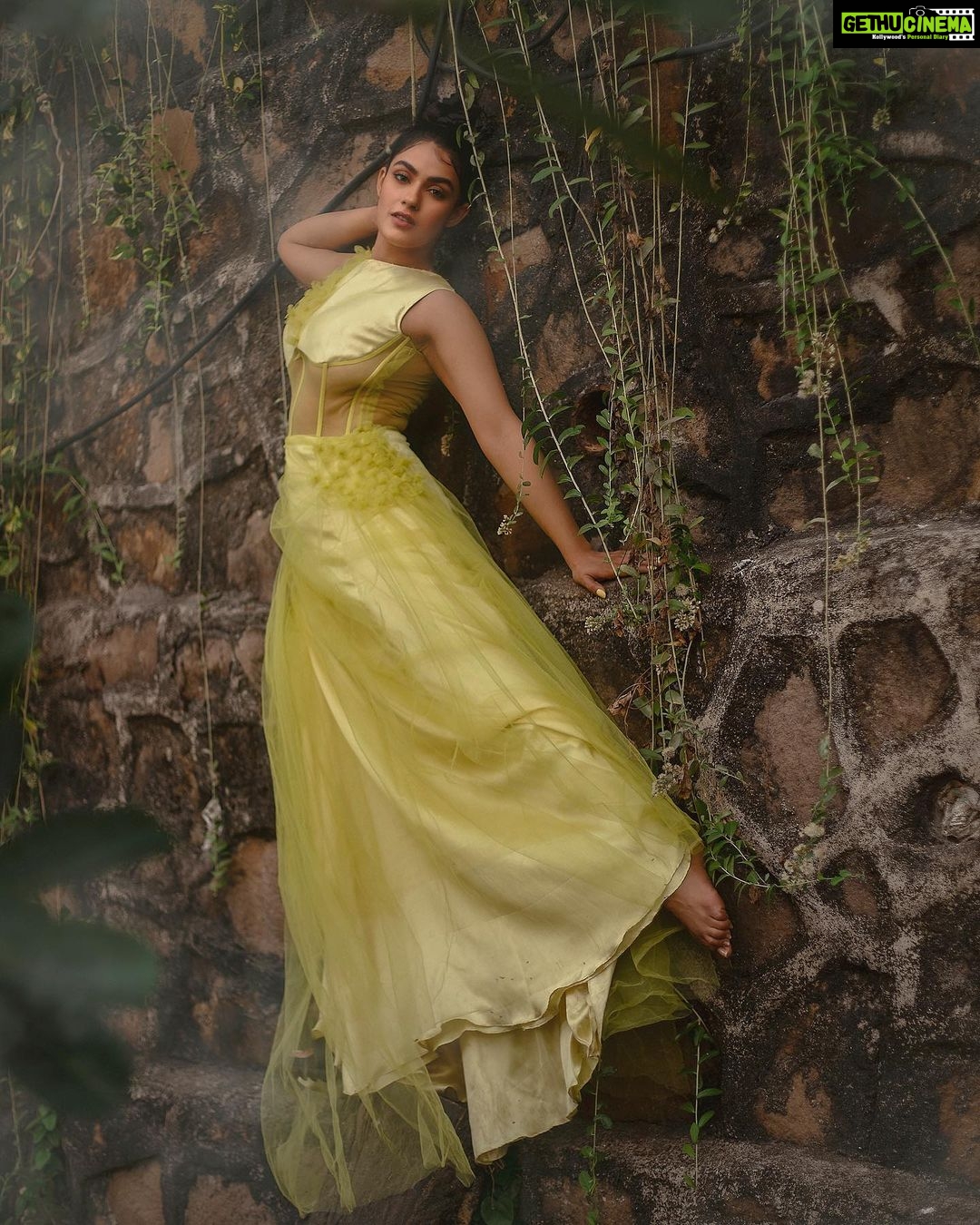 Kavya Thapar Instagram - β Lady X Baddie β πππΌπβοΈ HMUA | @@sukbagasramua Outfit by | @zeel_ritu_agarwal Designer | @zeel_agarwal Photography & Film | @studiodenz Production | @shootkidukaan Creative Director | @ankitamaheshwaridesigns . . . . . . . . . . . . . . . . . . . . . . . . . . . . . . #actress #model #fashion #photography #cute #happy #photoshoot #instadaily #funny #fashionmodel #instagood #instadaily #potrait #instagram #trend #lifestyle #insta #music #bollywood #picoftheday #movies #kavyathapar #kavyathapar20 #look #lookbook #style #smile #loveyourself #ootd #whatimwearing #ootdindia Mumbai, Maharashtra