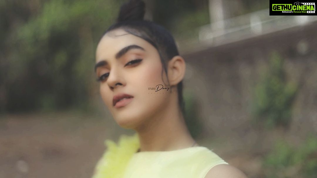 Kavya Thapar Instagram - ‘ EVE ‘ New work 🌼✨ HMUA | @sakbagasramua Outfit by | @maatriz_studio Designer | @zeel_agarwal Photography & Film | @studiodenz Production | @shootkidukaan Creative Director | @ankitamaheshwaridesign . . . . . . . . . . . . . . . . . . . . . . . . . . . . #actress #model #fashion #photography #cute #happy #photoshoot #instadaily #funny #fashionmodel #instagood #instadaily #potrait #instagram #trend #lifestyle #insta #music #bollywood #picoftheday #movies #kavyathapar #kavyathapar20 #look #lookbook #style #smile #loveyourself #ootd #whatimwearing #ootdindia Mumbai, Maharashtra