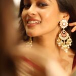 Keerthi shanthanu Instagram – Visited the new Tanishq Showroom at Velachery and was stunned at their bridal collections Utsaah, Romance of Polki, Temple Jewelleries✨😍
@velacherytanishq  @tanishqjewellery ✨

Shot & edited by @saicharan__photographer @sarancapture 🥰
Hairdo: @vyshalisundaram_hairstylist