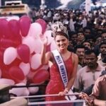 Lara Dutta Instagram - The Miss Universe officials who had accompanied me on this trip were overwhelmed! They had never experienced such large numbers of people!” Lara exclaimed revisiting her Homecoming as Miss Universe 2000 💫 @larabhupathi @livafashionin #LIVAMissDiva2022 #10YearsOfMissDiva #LiveYourFlow #FluidFashion #RoadToMissUniverse