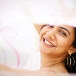 Madonna Sebastian Instagram - If life gives you winds, spread your wings. 🤍 @picchika @celia_palathinkal @styledbysmiji @samson_lei @makeup_and_hair_by_samson_lei 📸 @rahul_raj_._r