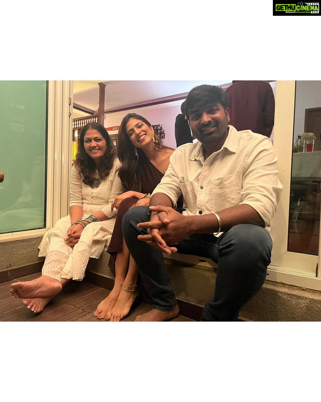 Malavika Mohanan Instagram - It was a happy birthday ♥️ Only love to everyone who made it so special and made me feel so loved 🥰 ✨