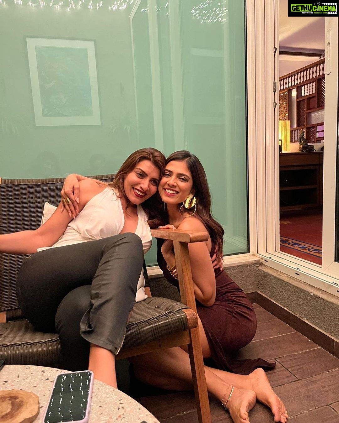 Malavika Mohanan Instagram - It was a happy birthday ♥️ Only love to everyone who made it so special and made me feel so loved 🥰 ✨