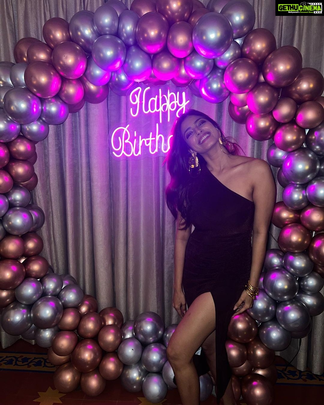 Malavika Mohanan Instagram - It was a happy birthday ♥️ Only love to everyone who made it so special and made me feel so loved 🥰 ✨