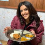 Malvika Sharma Instagram - How to make me happy: 1. make me food 2. buy me food 3. be food 4. food Ooty