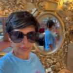 Mandira Bedi Instagram - In the middle of a #GoldRush 🌟🔱⭐️
