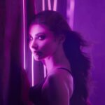 Mouni Roy Instagram - Unleash the ultimate madness with RENÉE Madness pH Lipstick. It looks black but transforms into a mesmerising Pink. #ReneeCosmetics #Magic #Madness #BlackIsTheNewPink #pHStick #Dance #InternationalLipstickDay #ad
