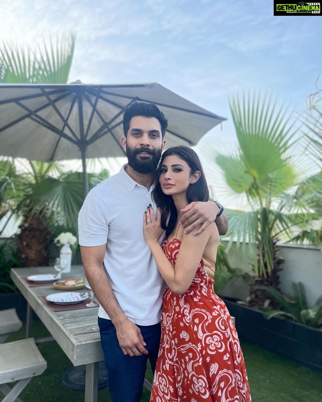 Mouni Roy Instagram - 🏡 ♾ Dubai, United Arab Emiratesدبي