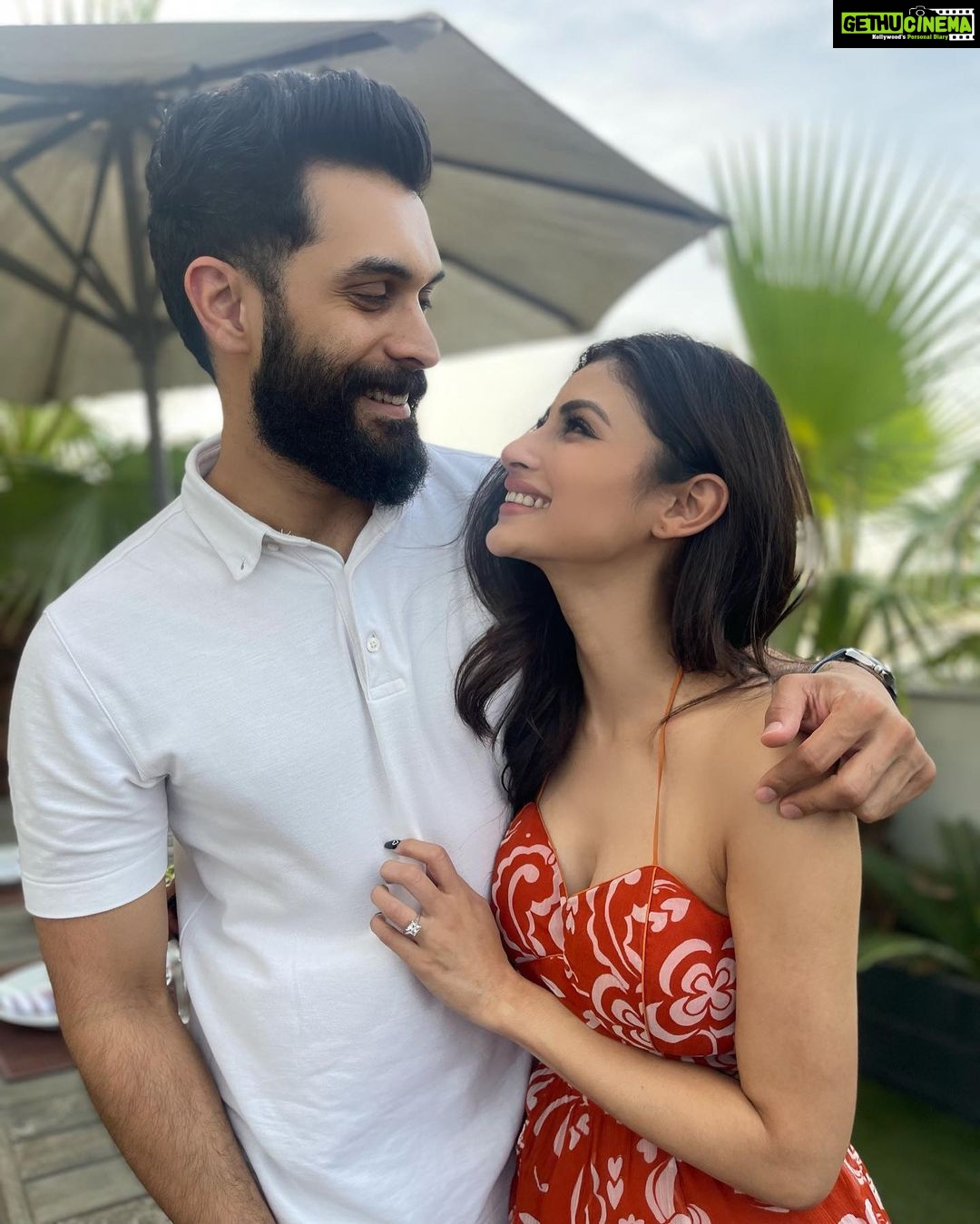 Mouni Roy Instagram - 🏡 ♾ Dubai, United Arab Emiratesدبي